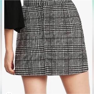 NWT Classic Black and White Plaid Women's MINI SKIRT size L
